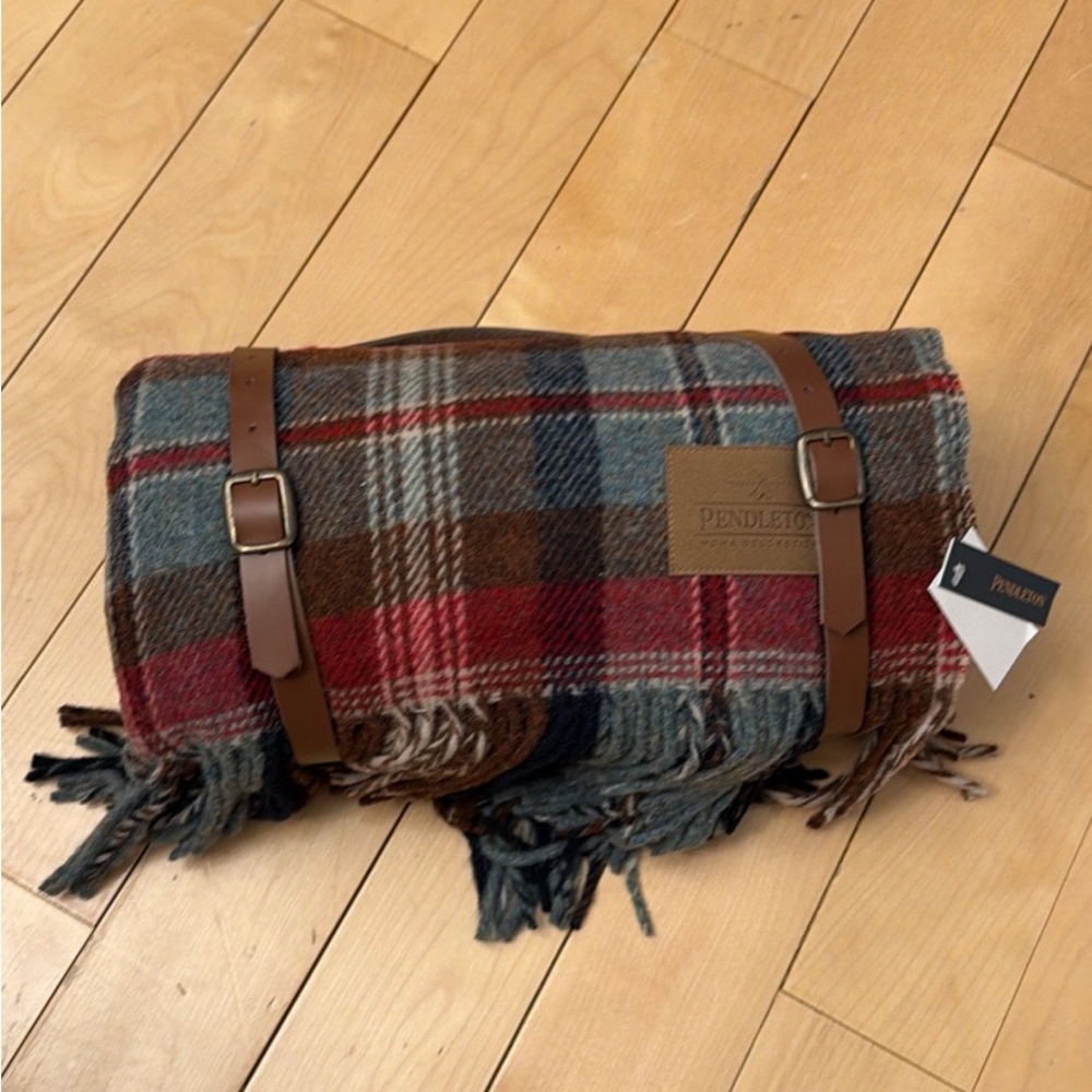 Pendleton Multicolor Wool Blanket with Leather Strap